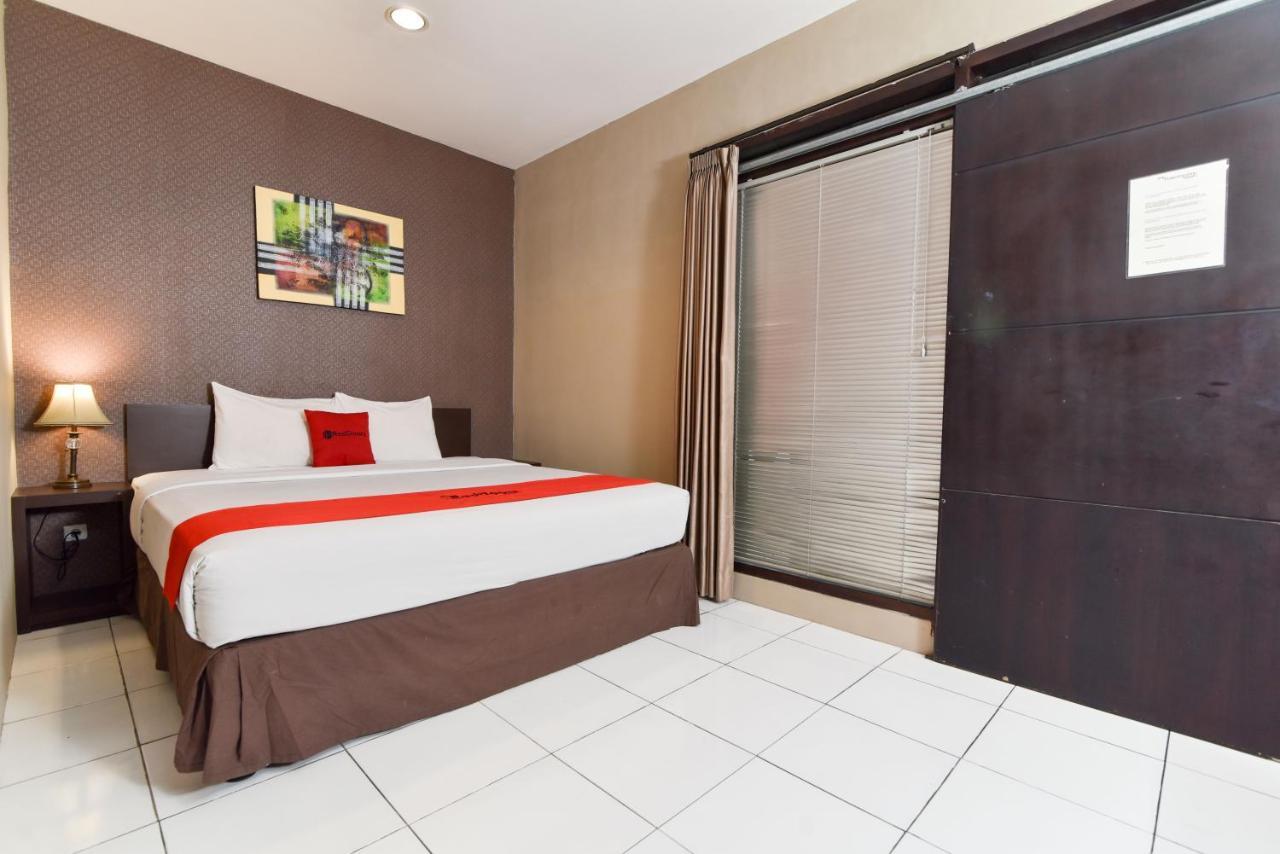 Reddoorz Plus @ Raya Legian Luaran gambar